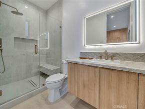 4825 Forman Avenue, North Hollywood CA 91601