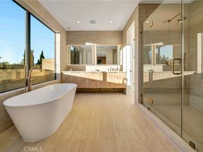 4825 Forman Avenue, North Hollywood CA 91601