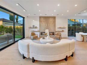 4825 Forman Avenue, North Hollywood CA 91601