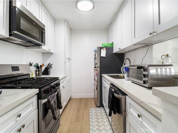 5700 Etiwanda 105, Tarzana CA 91356