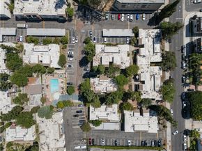 5700 Etiwanda 105, Tarzana CA 91356
