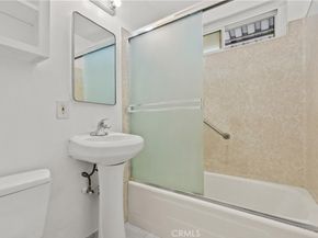 7137 Coldwater Canyon Avenue 10, North Hollywood CA 91605