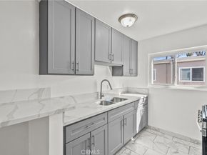 7137 Coldwater Canyon Avenue 10, North Hollywood CA 91605