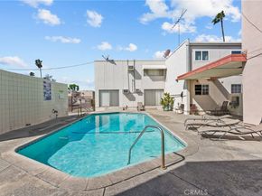 7137 Coldwater Canyon Avenue 10, North Hollywood CA 91605