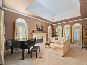 9506 Hunt Club, Chatsworth CA 91311