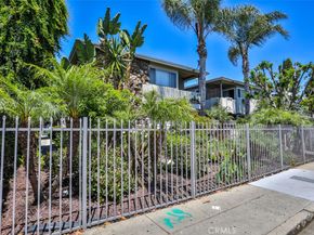 2015 Chariton, Los Angeles CA 90034