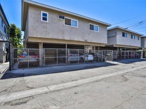 2015 Chariton, Los Angeles CA 90034