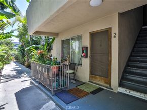 2015 Chariton, Los Angeles CA 90034