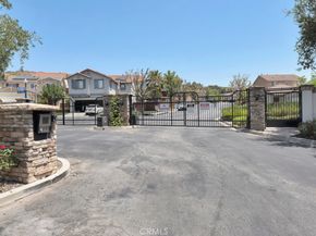 13254 La Tierra Way, Sylmar CA 91342