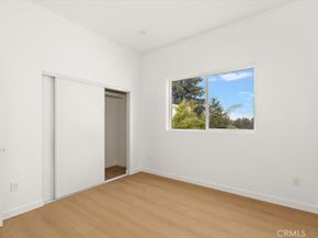 642 E Fairview Boulevard, Inglewood CA 90302