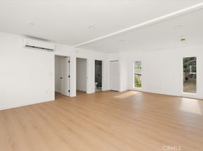 642 E Fairview Boulevard, Inglewood CA 90302