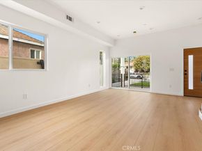 642 E Fairview Boulevard, Inglewood CA 90302