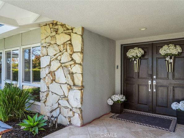 9841 Donna Avenue, Northridge CA 91324