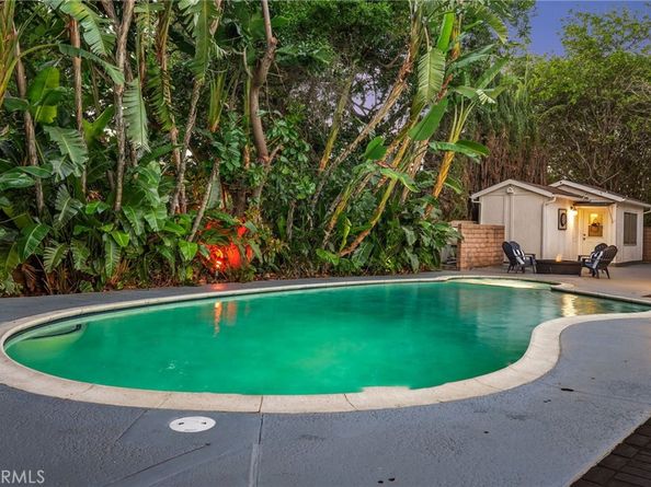 9841 Donna Avenue, Northridge CA 91324