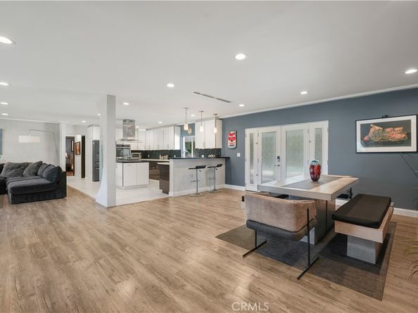 9841 Donna Avenue, Northridge CA 91324