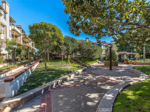 2559 Plaza Del Amo 215, Torrance CA 90503