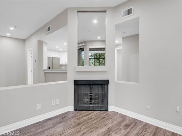 2559 Plaza Del Amo 215, Torrance CA 90503