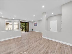 2559 Plaza Del Amo 215, Torrance CA 90503