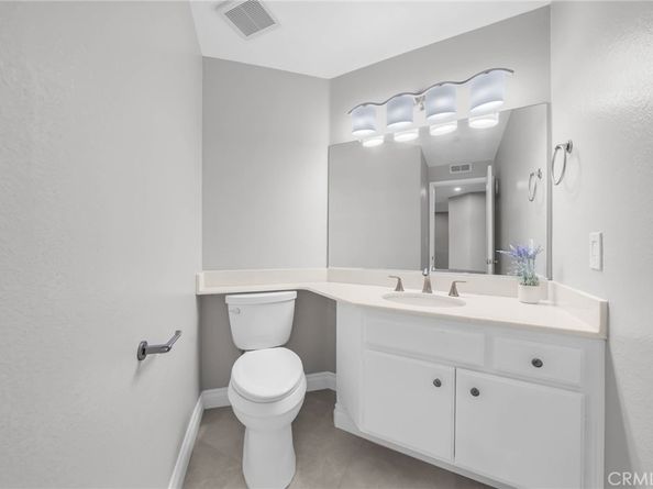 2559 Plaza Del Amo 215, Torrance CA 90503