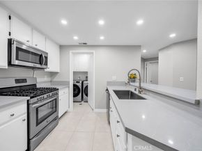 2559 Plaza Del Amo 215, Torrance CA 90503