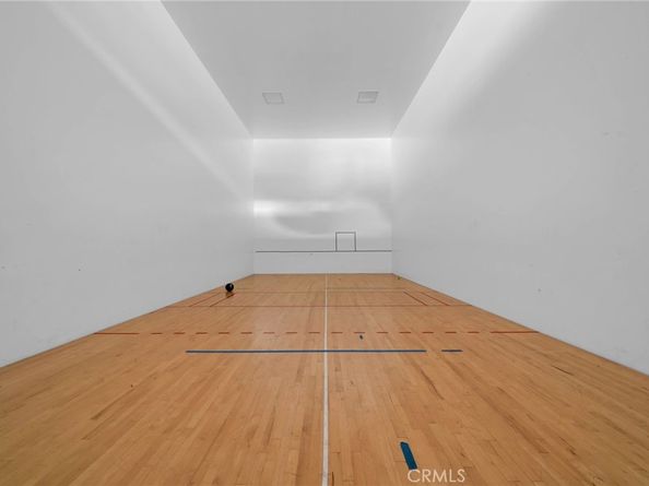 2559 Plaza Del Amo 215, Torrance CA 90503