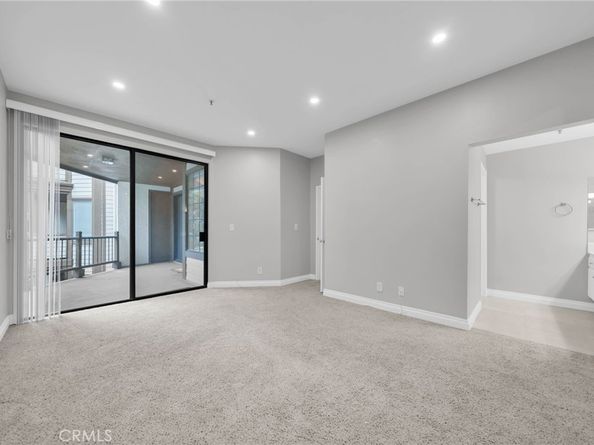 2559 Plaza Del Amo 215, Torrance CA 90503