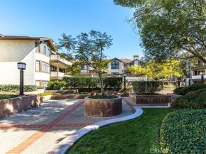 2559 Plaza Del Amo 215, Torrance CA 90503