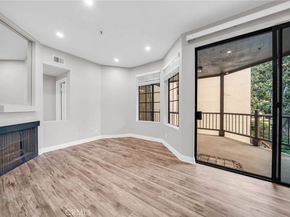 2559 Plaza Del Amo 215, Torrance CA 90503