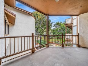 2559 Plaza Del Amo 215, Torrance CA 90503