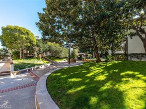 2559 Plaza Del Amo 215, Torrance CA 90503