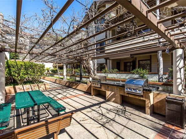 2559 Plaza Del Amo 215, Torrance CA 90503