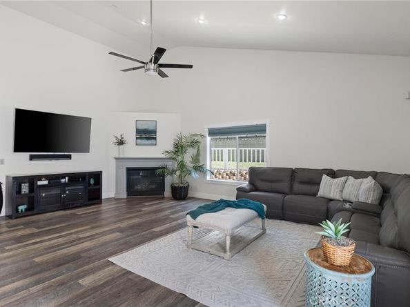 1224 243rd, Harbor City CA 90710