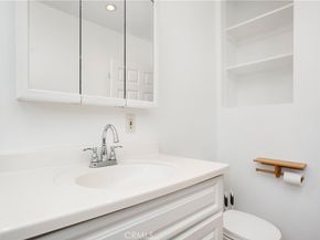 1836 Euclid Street, Santa Monica CA 90404