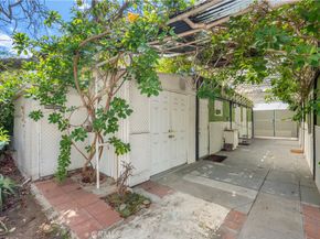 1836 Euclid Street, Santa Monica CA 90404