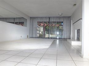 6210 S Corning, Ladera Heights CA 90056