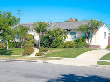 6210 S Corning