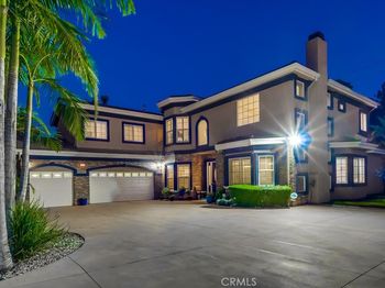 707 S Grand