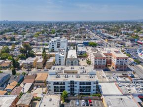 3061 W 12th Place 101, Los Angeles CA 90006