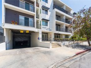 3061 W 12th Place 101, Los Angeles CA 90006