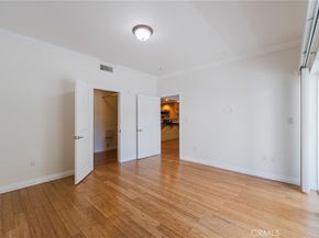 3061 W 12th Place 101, Los Angeles CA 90006