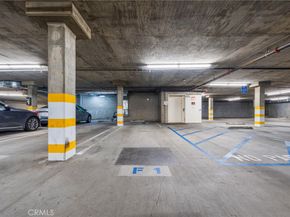 3061 W 12th Place 101, Los Angeles CA 90006