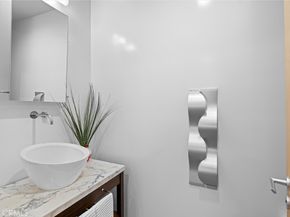 1635 19th Street, Manhattan Beach CA 90266