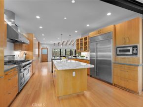 1635 19th Street, Manhattan Beach CA 90266