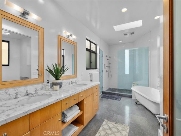 1635 19th Street, Manhattan Beach CA 90266