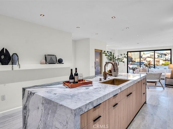 505 17th Street, Huntington Beach CA 92648
