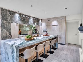 505 17th Street, Huntington Beach CA 92648