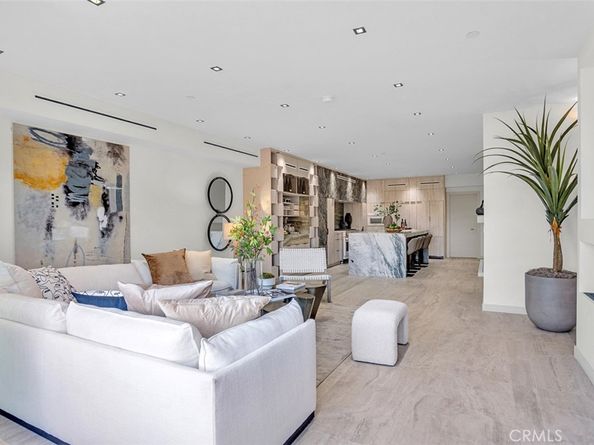 505 17th Street, Huntington Beach CA 92648