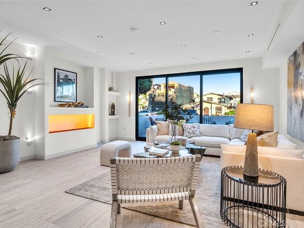 505 17th Street, Huntington Beach CA 92648