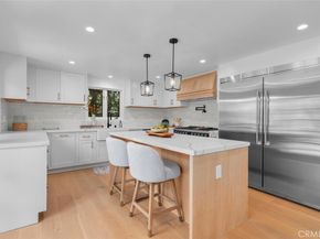 17481 Tramonto Drive, Pacific Palisades CA 90272
