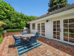 17481 Tramonto Drive, Pacific Palisades CA 90272